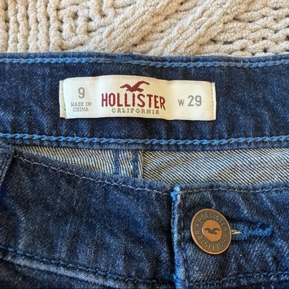 Dark Wash High Rise Jeans - Picture 3 of 3